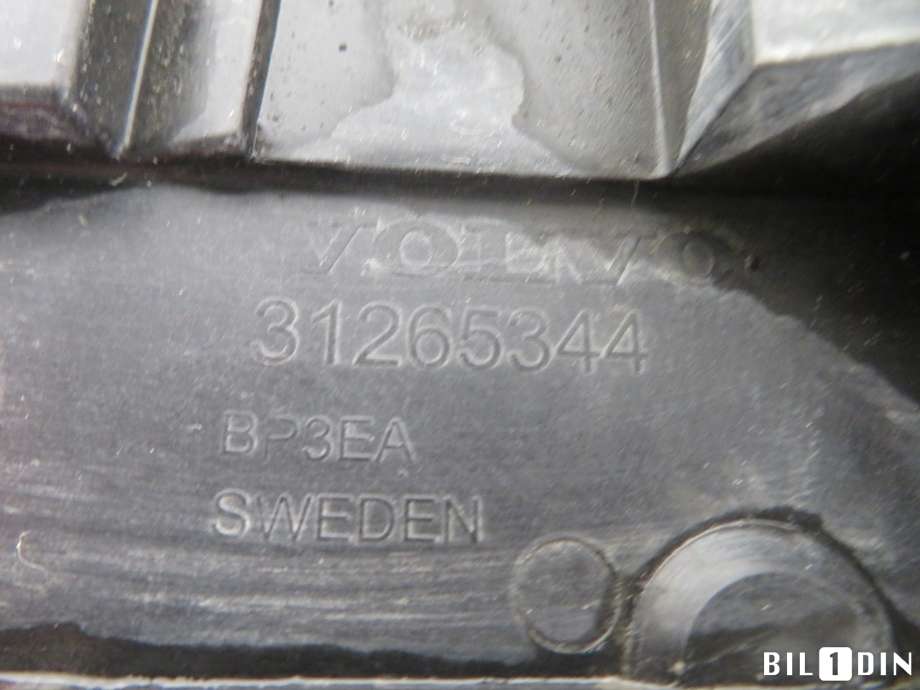 Diverse deler til Volvo V70 2007-2013 (Type III, Fase 1)  (VOLVO|31265346|)