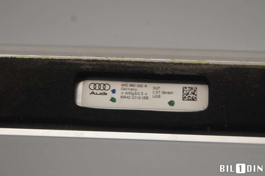 Takrails til Audi e-tron 2018-->>  (AUDI|4KE860022A|)