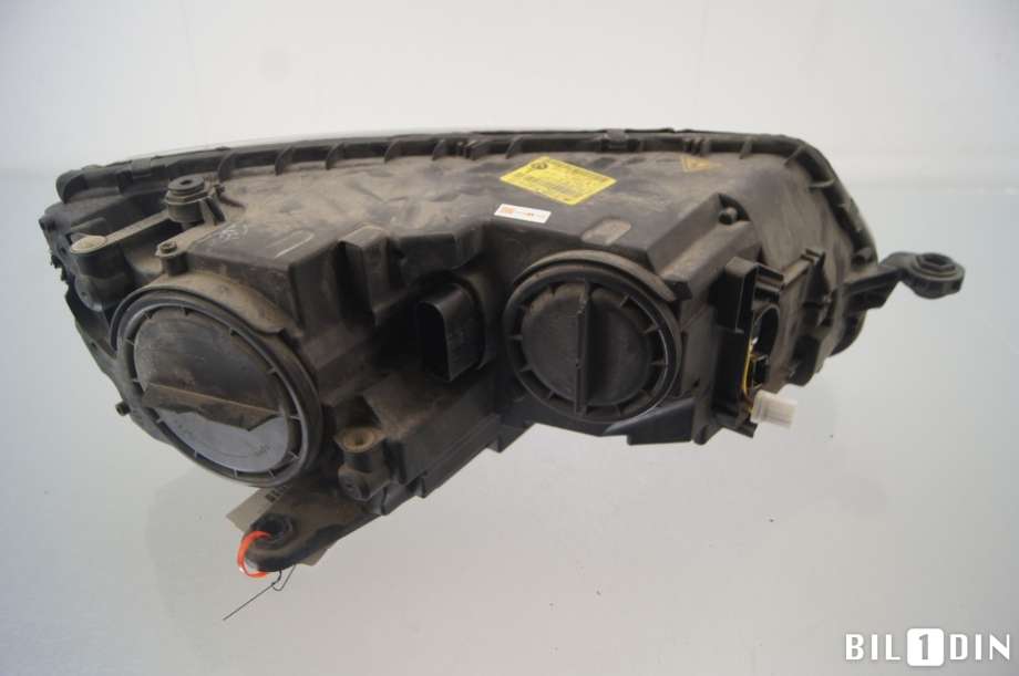 Frontlykt venstre halogen til Škoda Octavia 2013-2016 (Type III, Fase 1)  (SKODA|5E1941017B|)