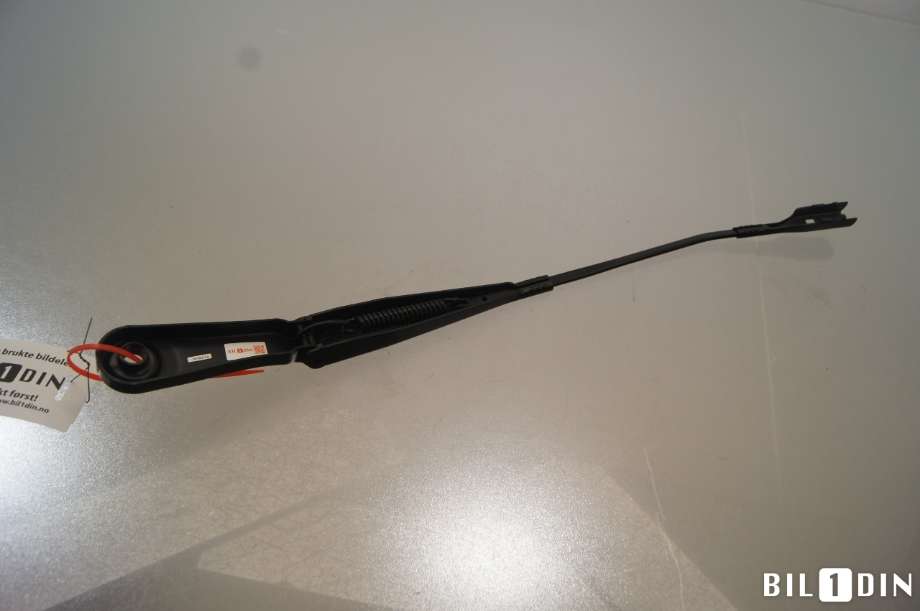 Viskerarmer frontrute til BMW X1 2022-->> (U11) (U11) (BMW|61619478846|)