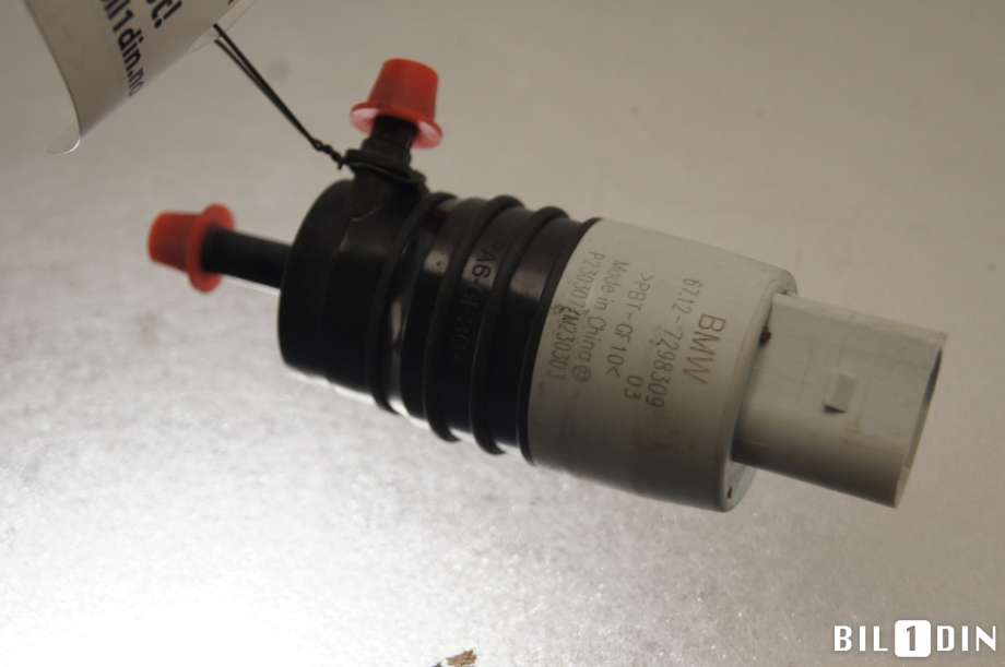 Spylerpumpe foran til BMW i4 2021-->> (G26) (G26) (BMW|67127298309|)