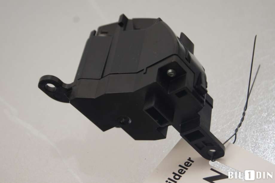 Bryter rutevarme til BMW X1 2022-->> (U11) (U11) (BMW|61315B79F75||61315A500B1)
