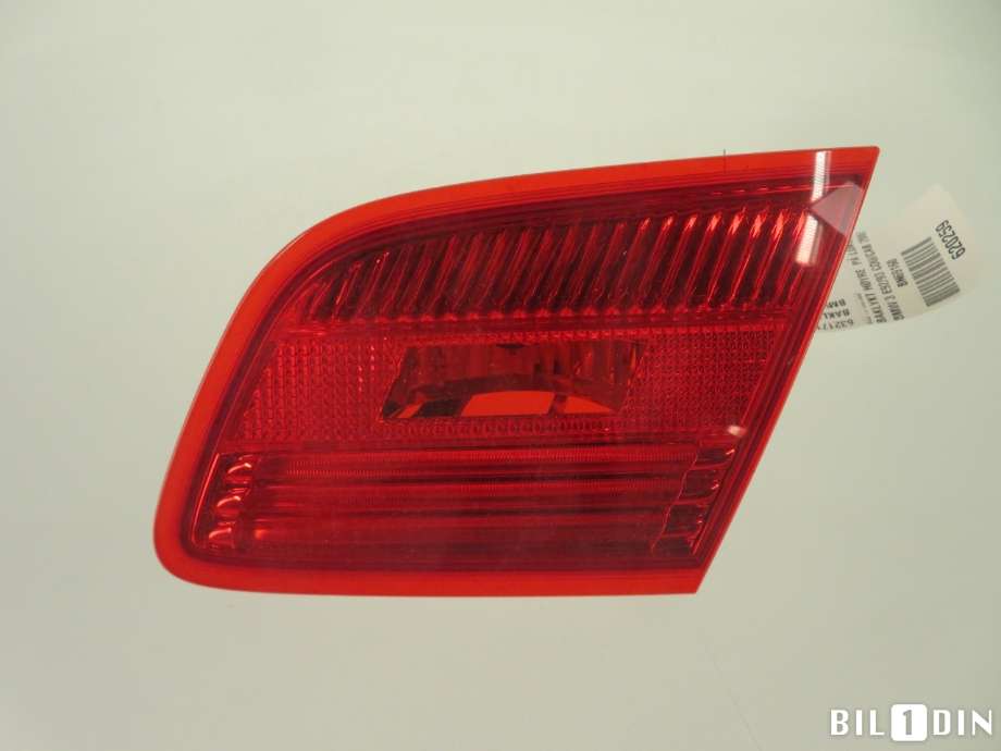 Baklykt høyre indre til BMW 3-Serie 2005-2011 (E90/E91/E92/E93) (E90/E91/E92/E93) (BMW|63217162300|)