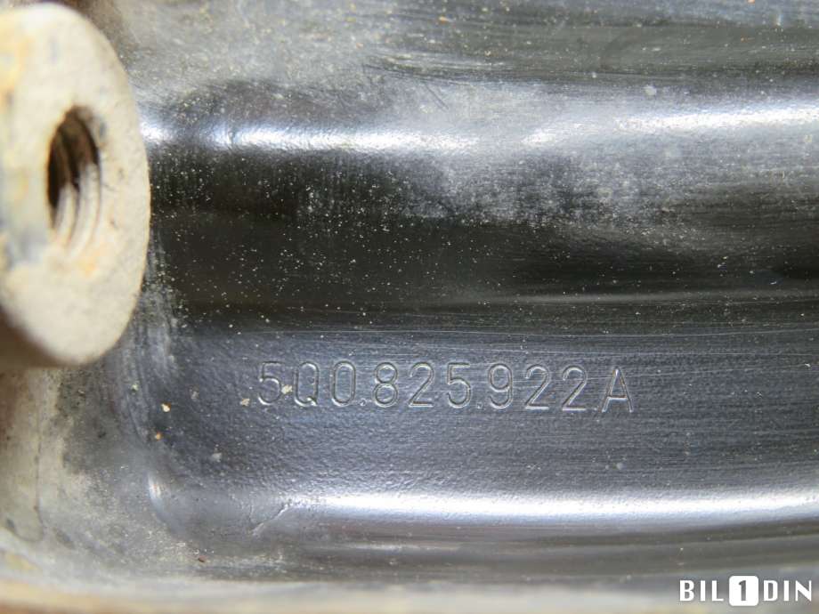 Forstilling til VW Golf VII 2012-2017 (Fase 1)  (VOLKSWAGEN|5Q0825922|)