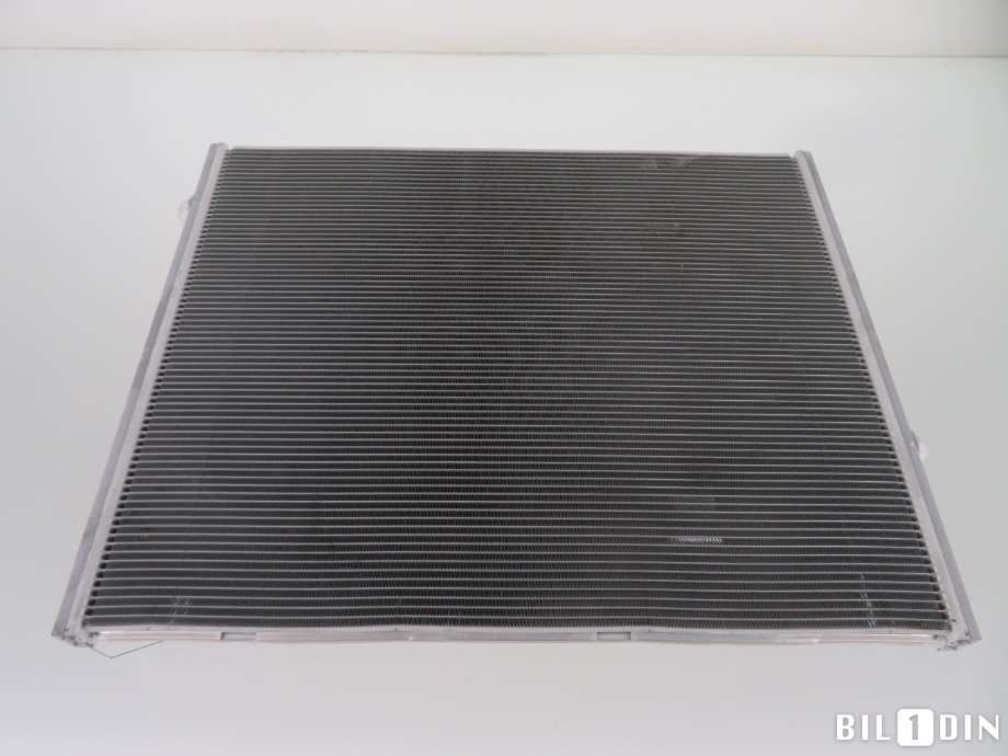 Radiator (automat gir) til Toyota bZ4X 2022-->>  (TOYOTA|1640010090|)
