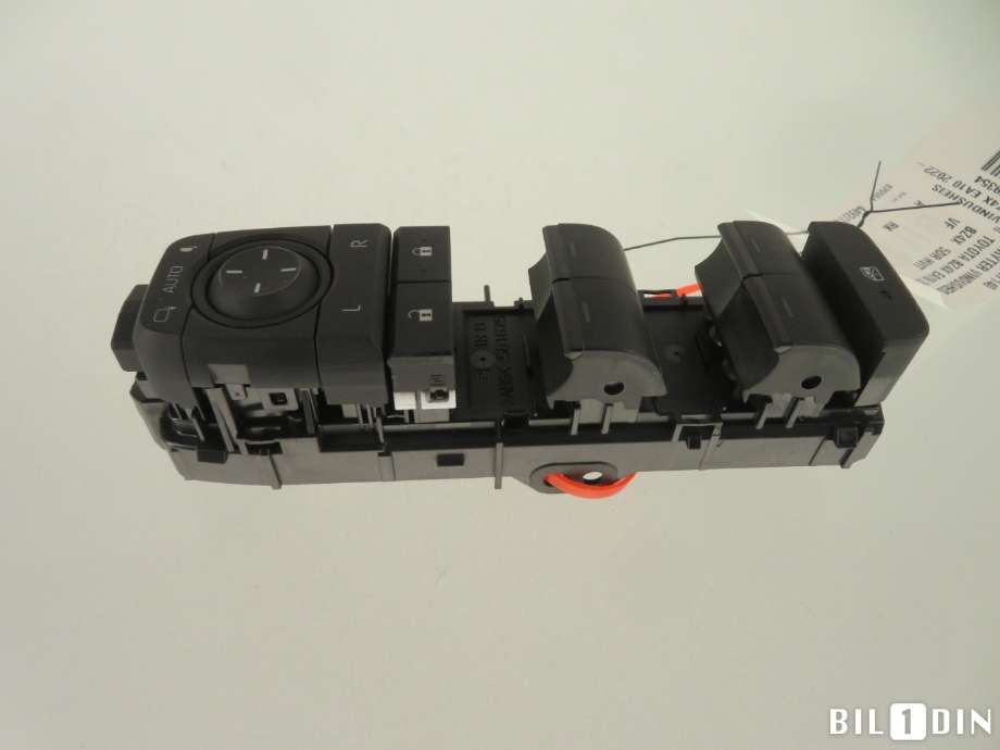 Bryter ruteheis til Toyota bZ4X 2022-->> (TOYOTA|8404047140|)