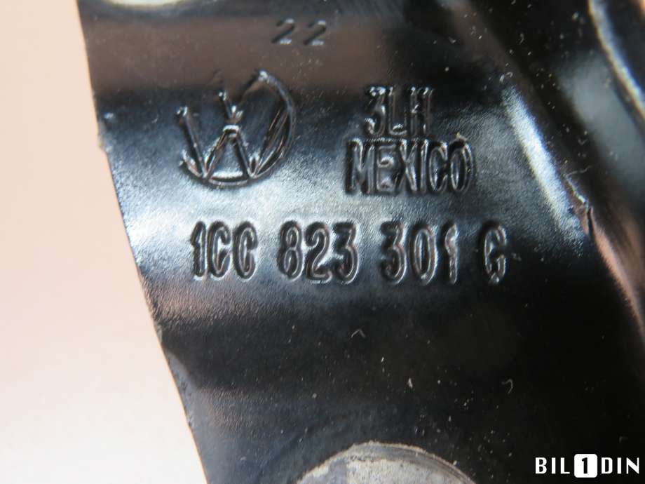 Panserhengsler til VW Beetle 1998-2010 (Type I)  (VOLKSWAGEN|1C0823301G|)