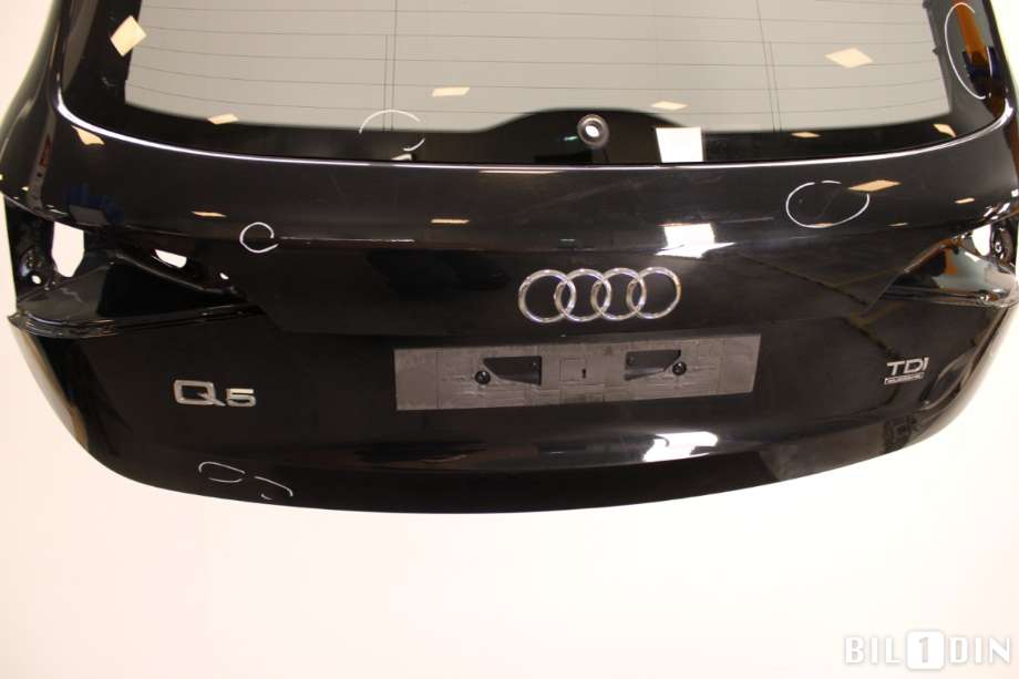 Bakluke til Audi Q5 2012-2017 (Type I, Fase 2)  (AUDI|8R0827023C|)