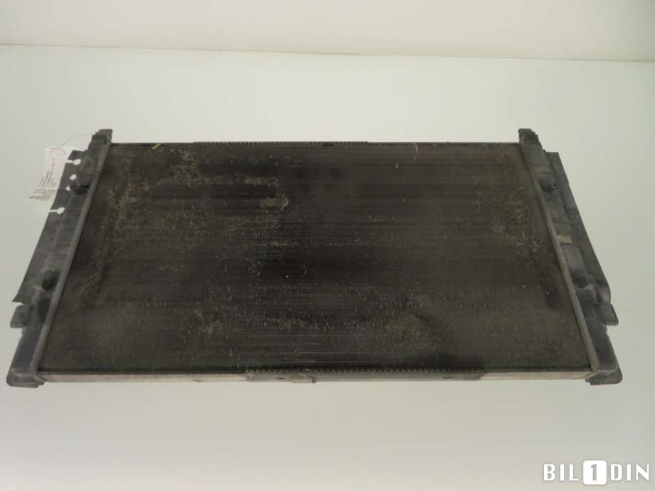 Radiator (manuell gir) til VW Transporter / Caravelle 1990-2003 (T4) (T4) (VOLKSWAGEN|701121253M|)