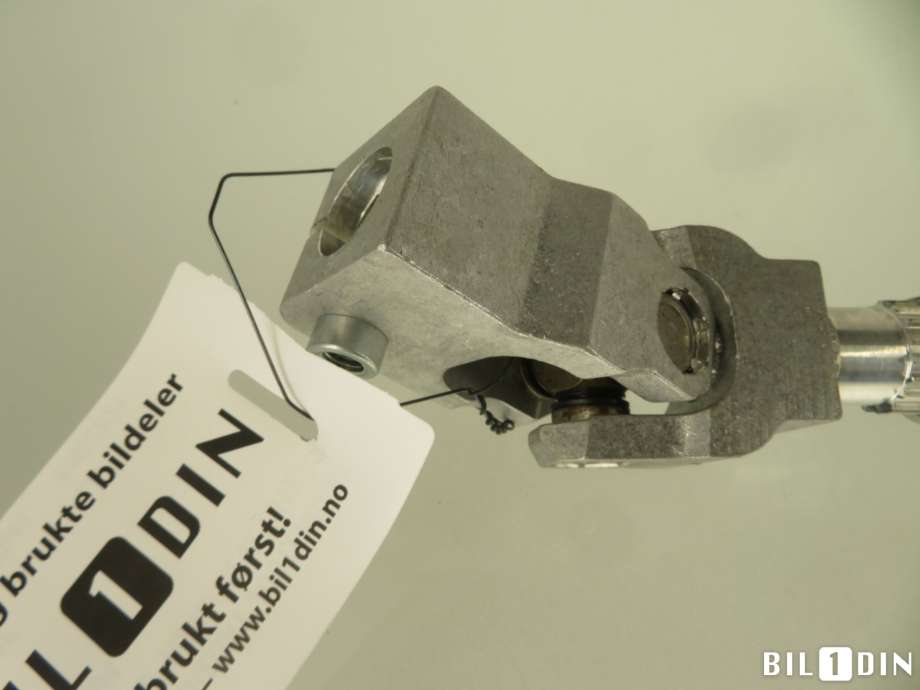 Rattaksel til Mercedes B-Klasse 2011-2018 (W246) (W246) (MERCEDES|A2464602516|)