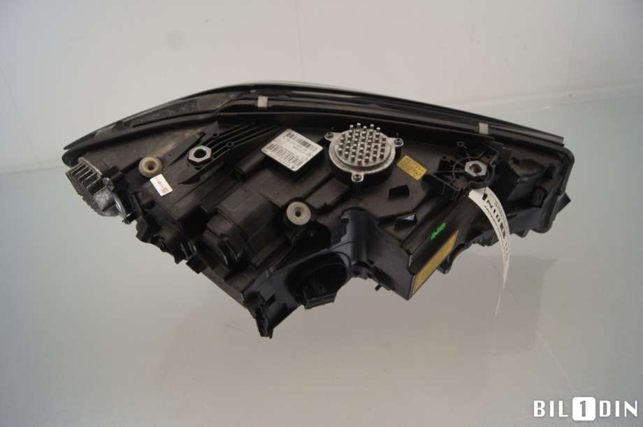 Frontlykt venstre halogen til BMW 3-Serie 2018-->> (G20) (G20) (BMW|63118496149|)