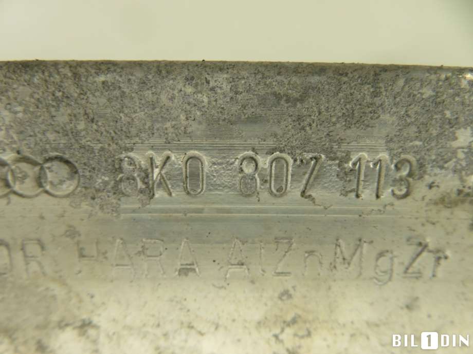 Støtfangerforsterkning foran til Audi A4 2007-2014 (Type IV) (B8) (B8) (AUDI||8K0807113D)