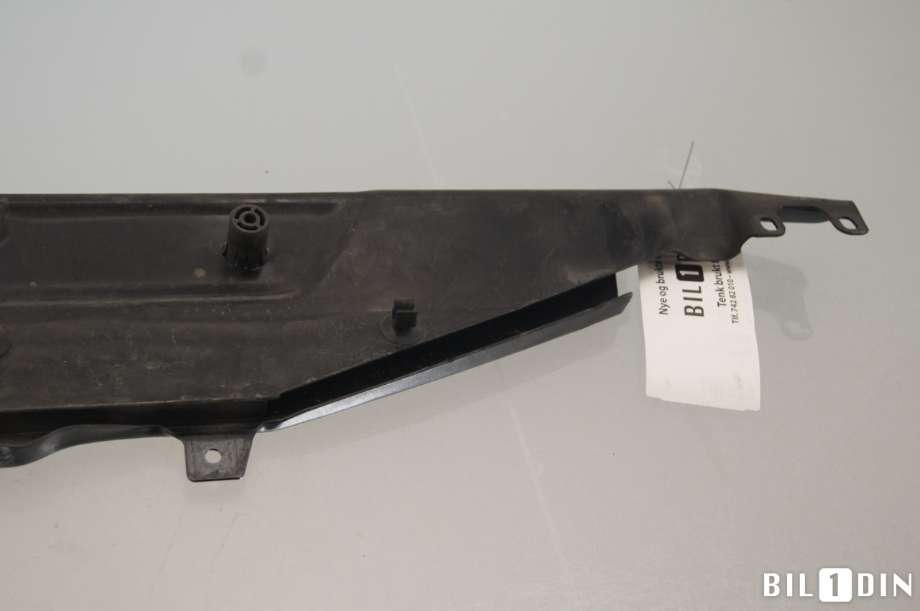 Frontplate øvre til BMW 5-Serie 2010-2017 (F10/F11) (F10/F11) (BMW|51647200689|)