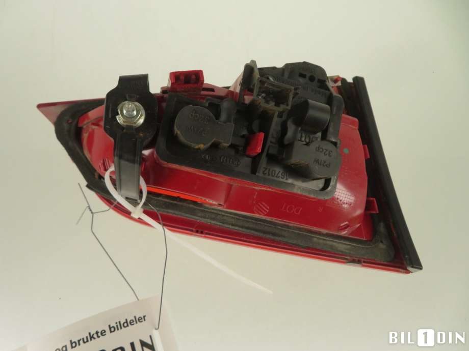 Baklykt høyre indre til Audi A4 2007-2014 (Type IV) (B8) (B8) (AUDI|8K5945094D|)
