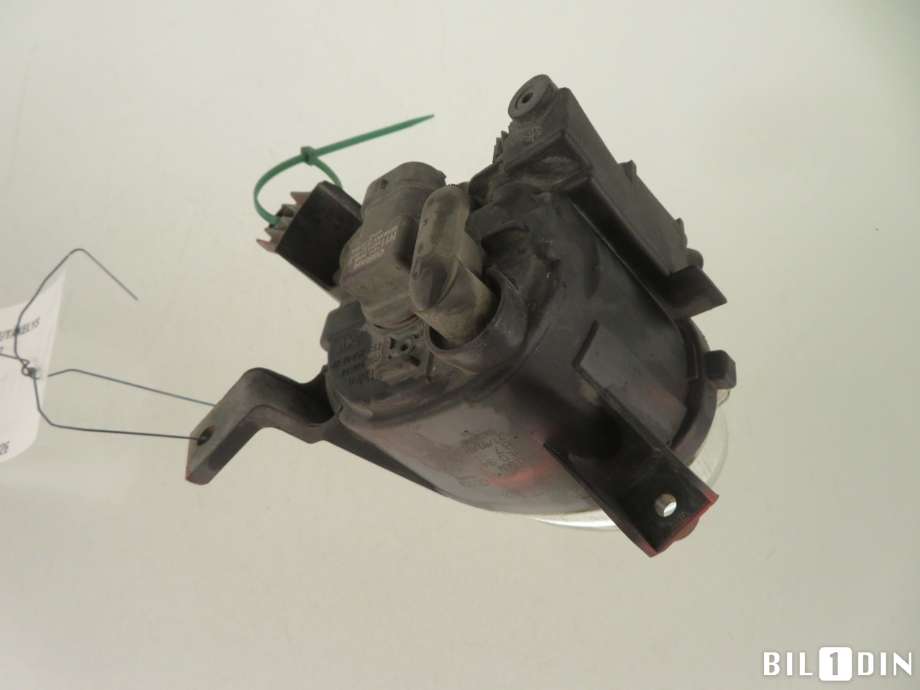 Tåkelykt høyre foran til Audi A4 2004-2008 (Type III) (B7) (B7) (AUDI|8E0941700E|)
