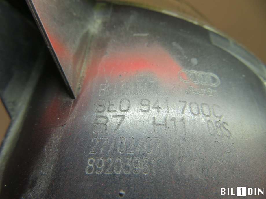 Tåkelykt høyre foran til Audi A4 2004-2008 (Type III) (B7) (B7) (AUDI|8E0941700E|)