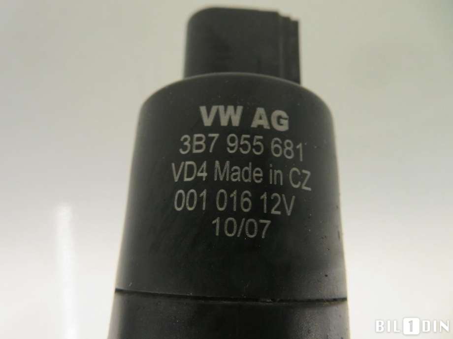 Spylerpumpe til Audi A4 2004-2008 (Type III) (B7) (B7) (AUDI|3B7955681|)