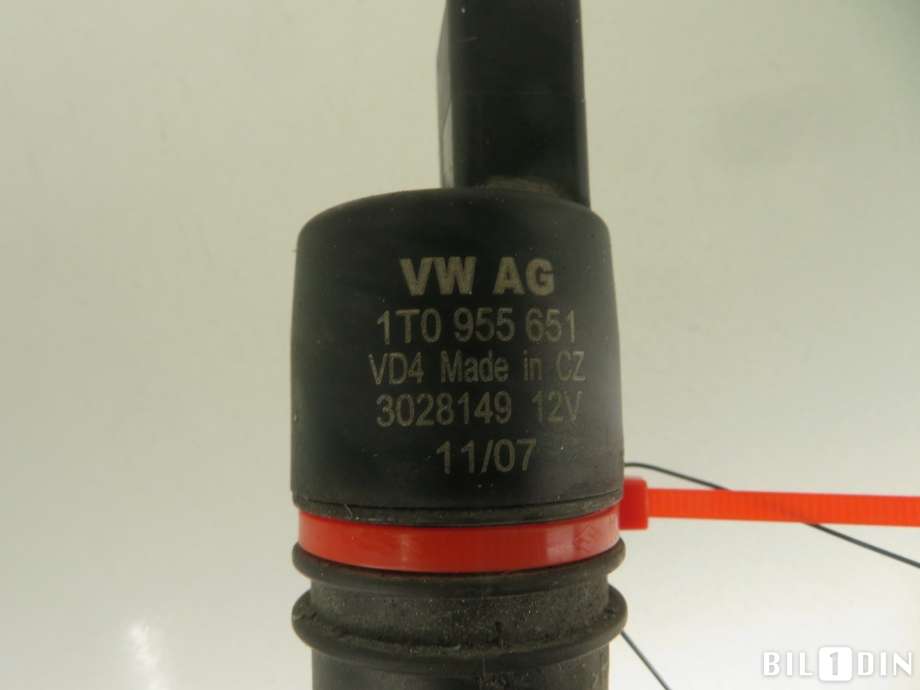 Spylerpumpe foran til Audi A4 2004-2008 (Type III) (B7) (B7) (AUDI|1K5955651|)