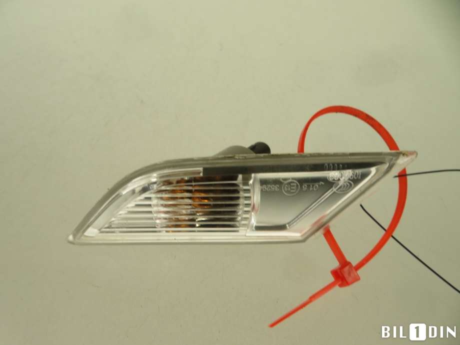 Blinklykt side venstre til VW Transporter / Caravelle 2019-->> (T6.1) (T6.1) (VOLKSWAGEN|7LA949101|)