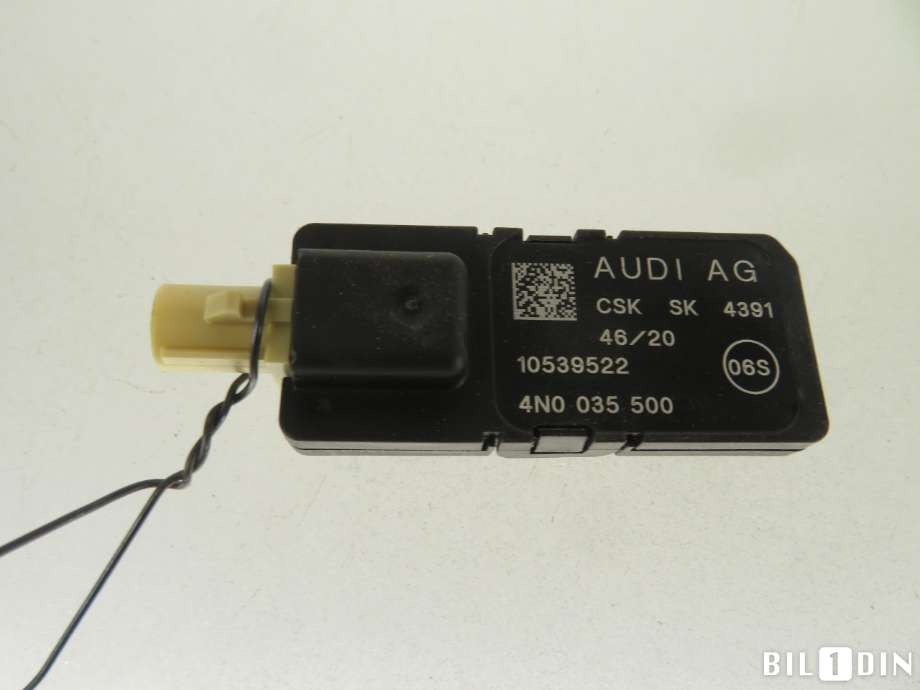 Antenne navigasjon til Audi e-tron 2018-->> (AUDI|4N0035500|)