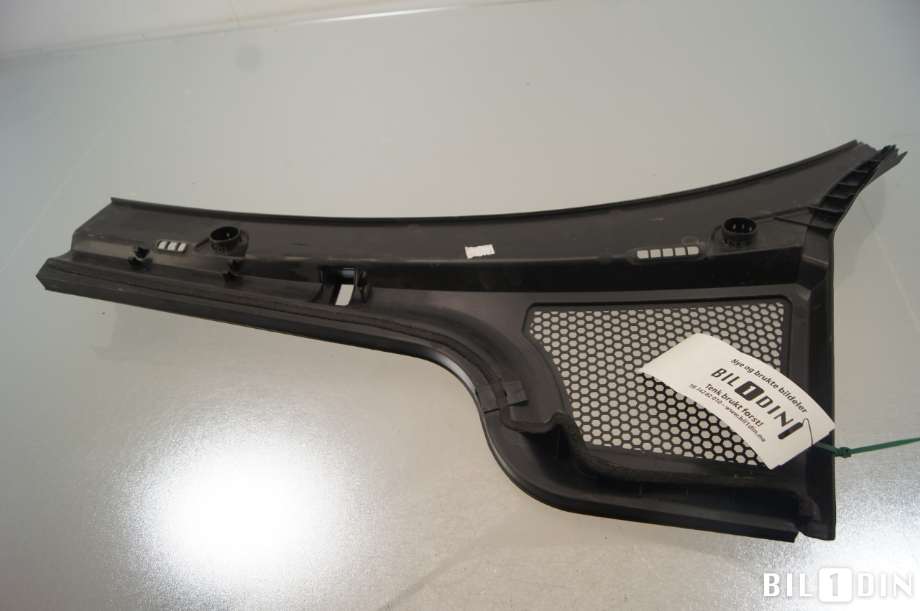 Deksel til BMW 5-Serie 2010-2017 (F10/F11) (F10/F11) (BMW|5E3819416|)
