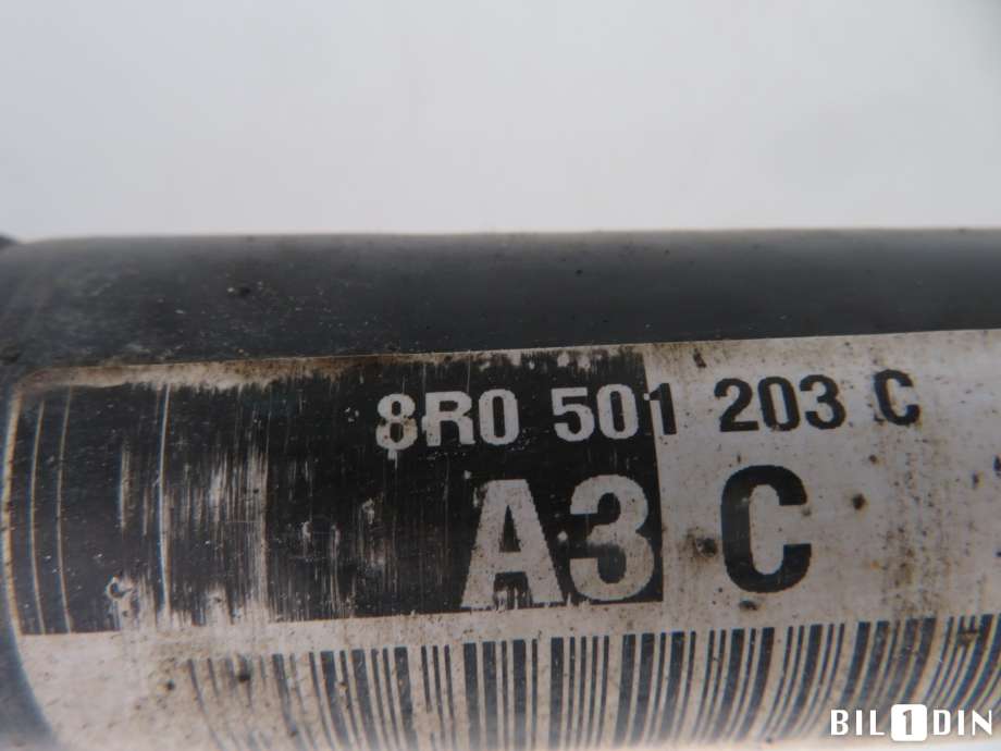 Drivaksel høyre bak til Audi A6, Allroad 2012-2014 (Type III, Fase 1) (C7) (C7) (AUDI|8R0501203C|)
