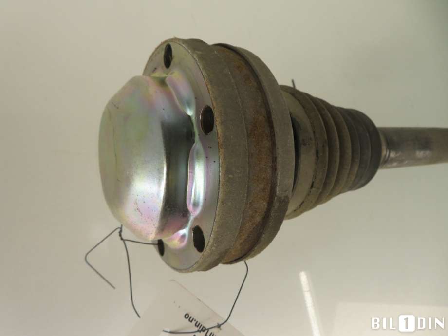 Drivaksel venstre bak til Audi A6, Allroad 2012-2014 (Type III, Fase 1) (C7) (C7) (AUDI|8R0501203C|)