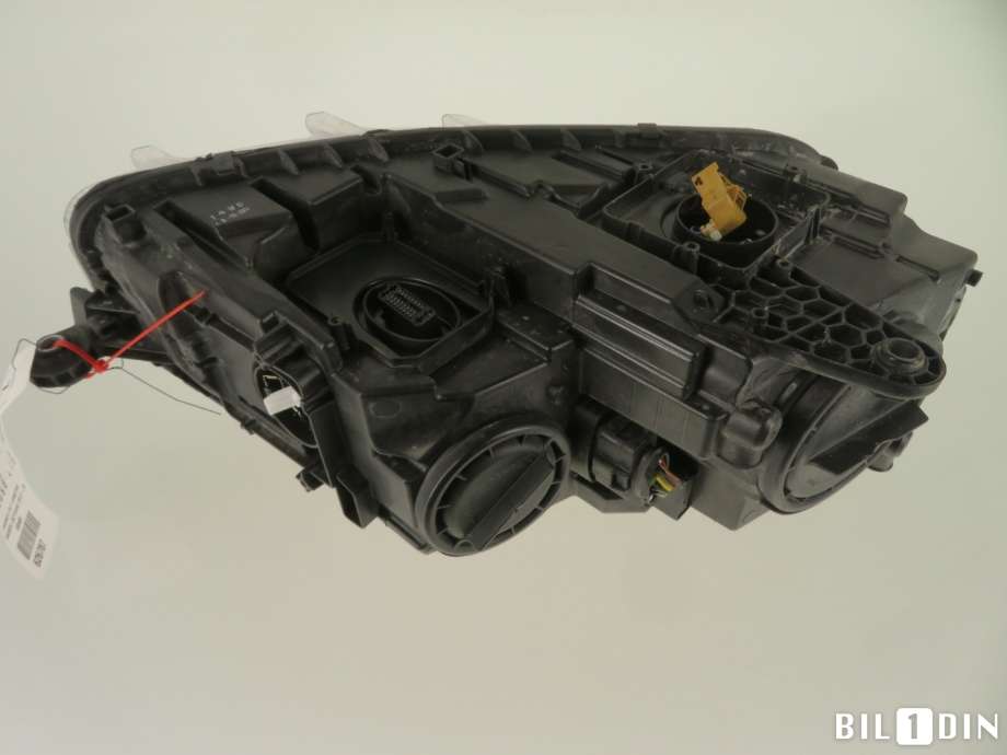 Frontlykt venstre halogen til Škoda Octavia 2013-2016 (Type III, Fase 1)  (SKODA|)