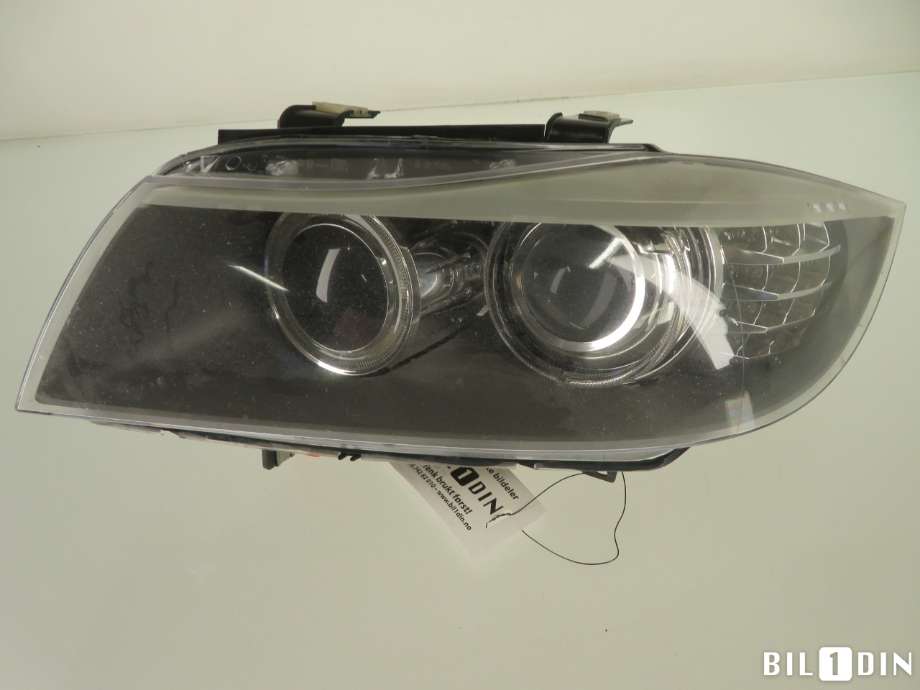 Frontlykt venstre xenon til BMW 3-Serie 2005-2011 (E90/E91/E92/E93) (E90/E91/E92/E93) (BMW|63117240247|)