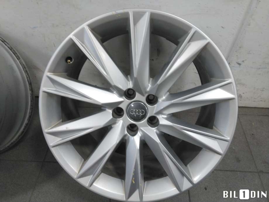 Felg aluminium til Audi e-tron 2018-->> (AUDI|4KE071490A|0 J X 20 H2. ET 38;9)