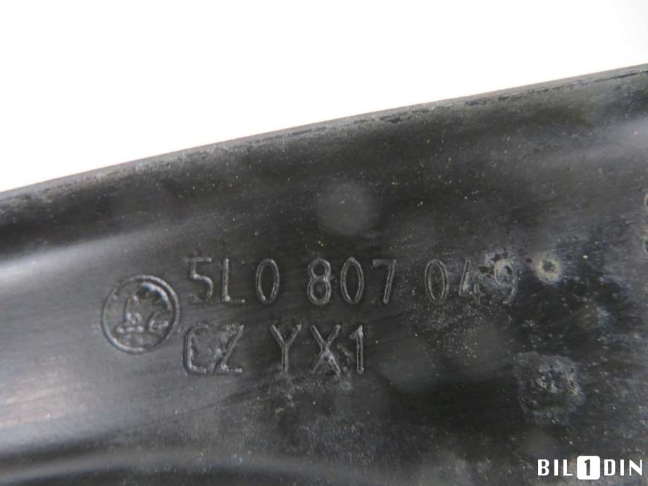 Diverse deler til Škoda Yeti 2009-2013 (Fase 1) (SKODA|5L0807049|)