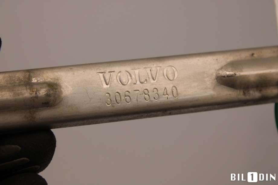 Frontlyktehus til Volvo V70 2007-2013 (Type III, Fase 1)  (VOLVO|30678340|)