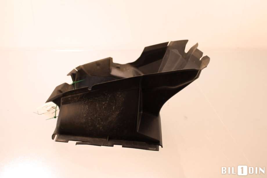 Diverse deler til VW Touareg 2010-2018 (Type II) (VOLKSWAGEN|7P6117336|)