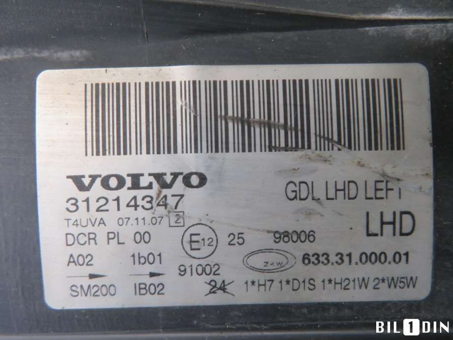 Frontlykt venstre xenon til Volvo XC70 2008-2013 (Type II, Fase 1)  (VOLVO|31353538|)