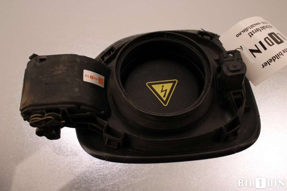 Batterilader inntak/luke til Volvo XC60 2017-->> (Type II)  (VOLVO|32357578|31440128|32227608)