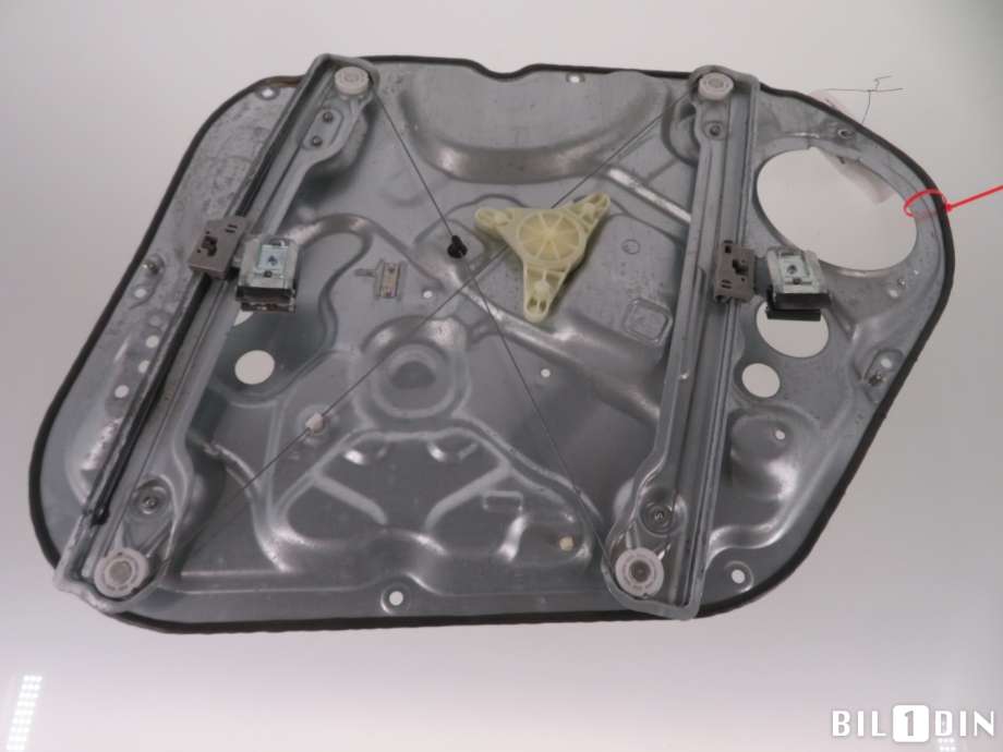 Ruteheis til Hyundai Ix20 2010-2017  (HYUNDAI|824711K000|)