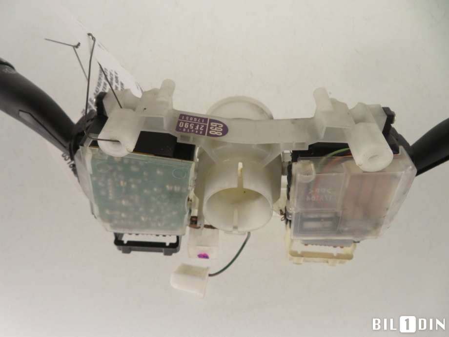 Bryter combi til Toyota Hiace 2007-2012 (Fase 3) (TOYOTA|843102F590|)