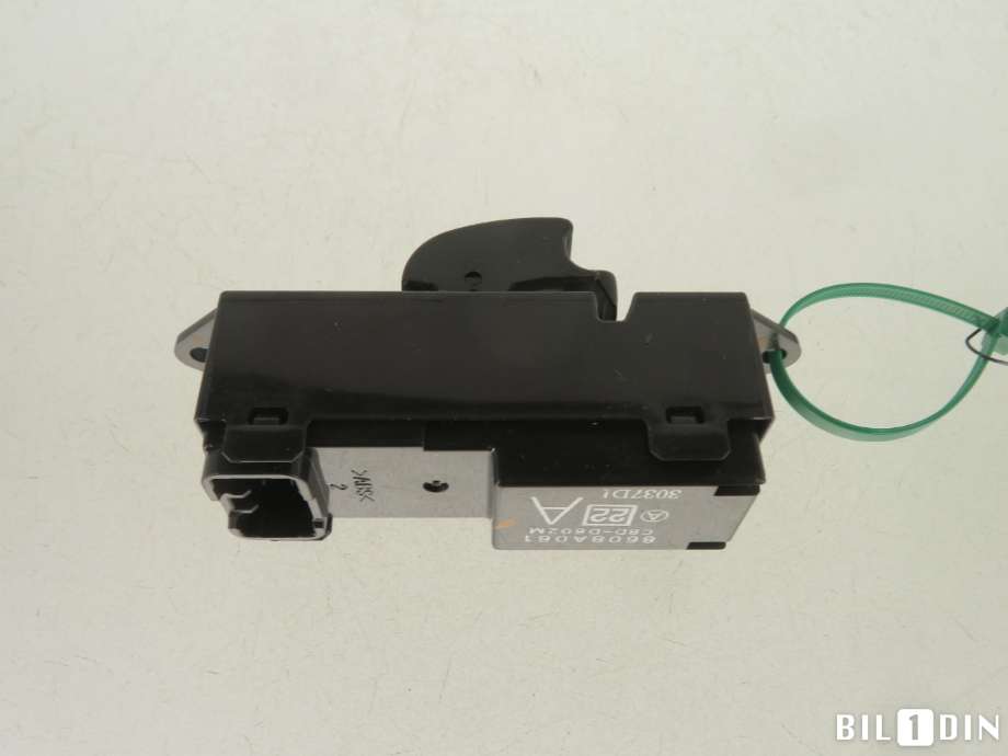 Bryter ruteheis til Mitsubishi Outlander 2007-2010 (Type II, Fase 1) (MITSUBISHI|8608A061|)
