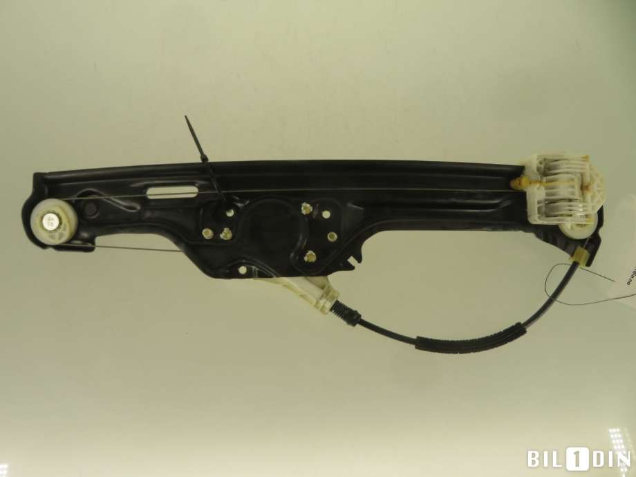 Ruteheis til BMW X6 2008-2014 (E71/E72) (E71/E72) (BMW|51357197303|)