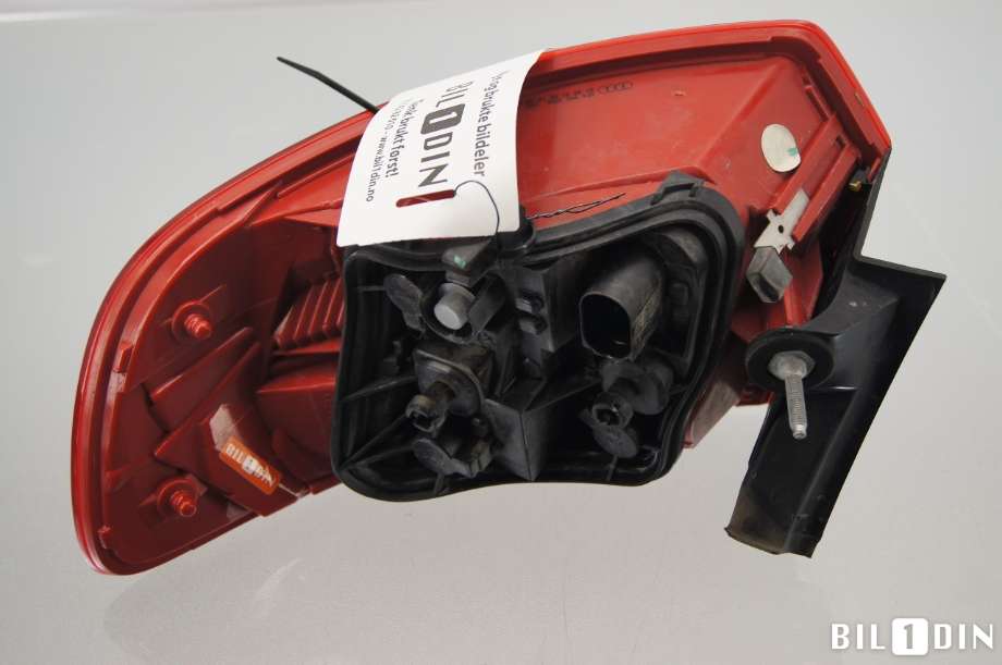 Baklykt venstre til Audi A3 2009-2012 (Type II, Fase 2) (AUDI|8P4945095E|)