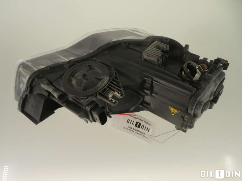 Frontlykt venstre xenon til Audi A1 2010-2014 (Type I, Fase 1)  (AUDI|8X0941043|)