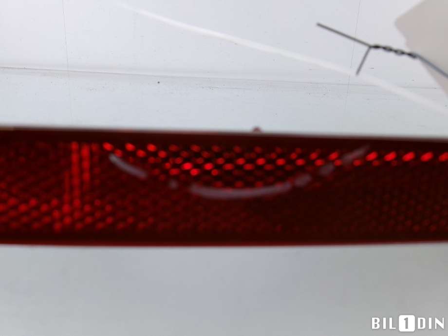 Refleksplate til BMW iX3 2021-->>  (BMW|63148083834|)