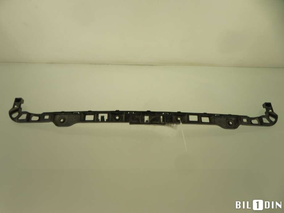 Støtfanger bak midtre del til VW Golf VI 2008-2012  (VOLKSWAGEN|5K6807863|)