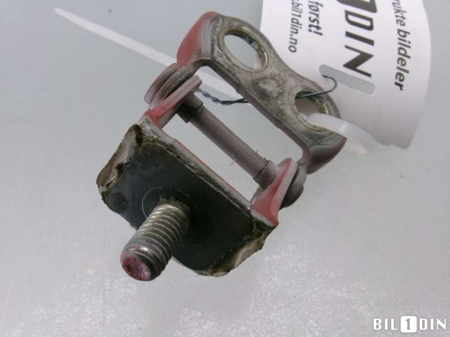 Hengsler til Toyota Yaris 2012-2014 (Type III, Fase 1) (TOYOTA|688010H100||688010D120)