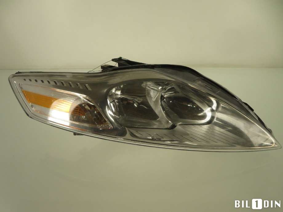 Frontlykt høyre halogen til Ford Mondeo 2011-2014 (Type IV, Fase 2) (FORD|1716622|BS7113W029AB|1802033)