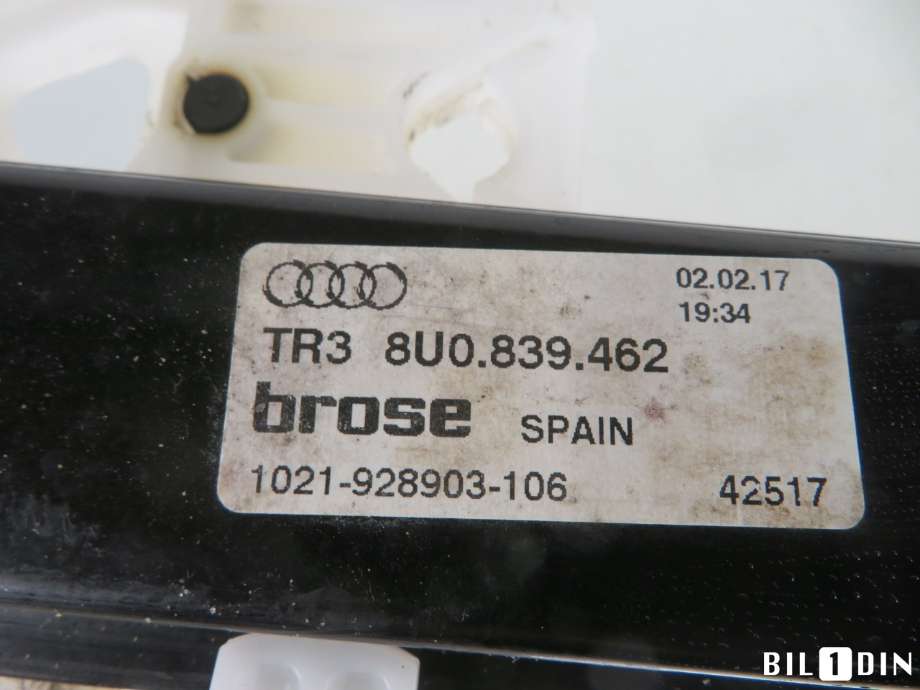 Ruteheis til Audi Q3 2015-2018 (Type I, Fase 2) (AUDI|8U0839462|)