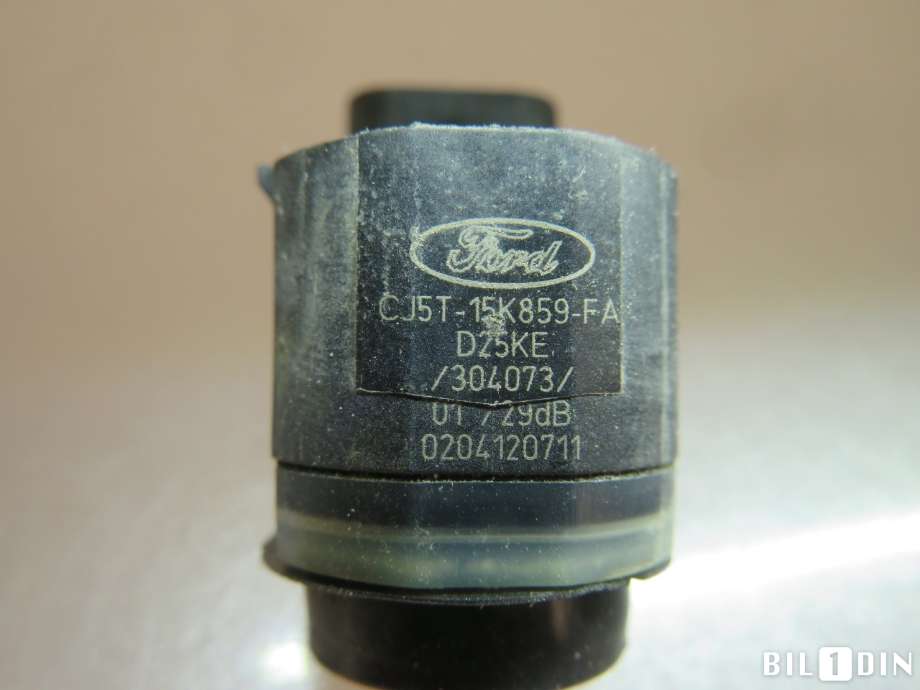 Parkeringssensor bak til Ford Focus 2011-2014 (Type III, Fase 1)  (FORD|2018398|GK2T15K859FA|)