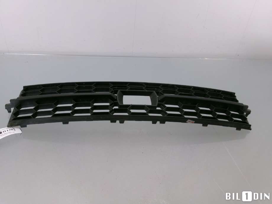 Grill til Škoda Octavia 2013-2016 (Type III, Fase 1) (SKODA|5E0853677G|)