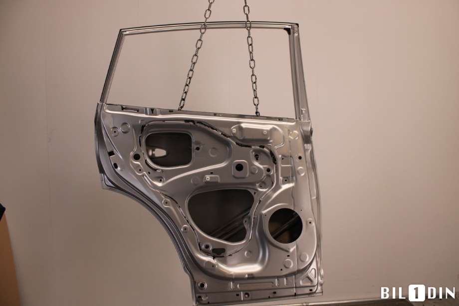 Dør venstre bak til Toyota RAV4 2013-2015 (Type IV, Fase 1) (TOYOTA|670040R110|6700442180|)