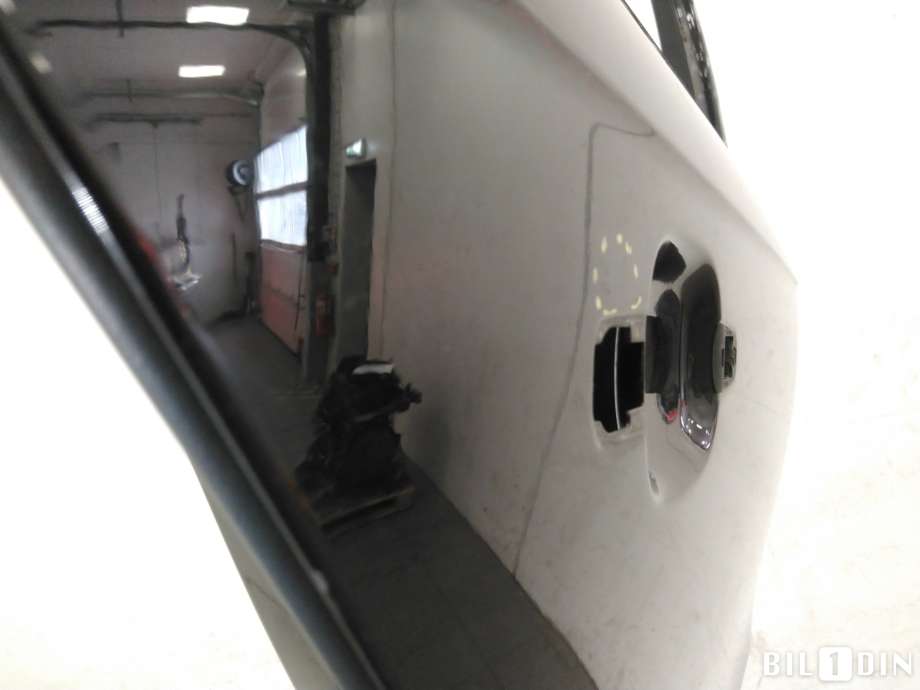 Dør høyre bak til Audi A4 2007-2014 (Type IV) (B8) (B8) (AUDI|8K5833052D|)